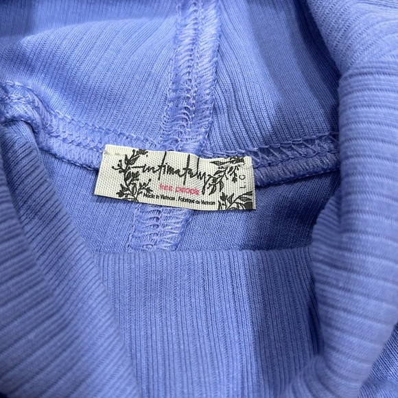 Free People - Ribbed Fitted Turtle Neck with Bell Sleeves - Picture 9 of 12